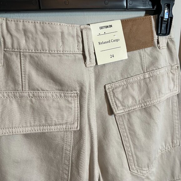 Cotton On Relaxed Cargo Pants | Size 24 | Soft Taupe | NWT - Picture 4 of 5